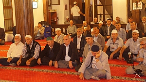 Lapseki'nin kurtuluş yıl dönümünde şehitler için mevlit-i şerif okutuldu