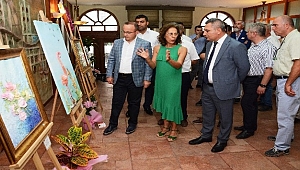 Turan, 'Heykel resimler' sergisinin açılışını yaptı
