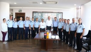 Zabıta Haftası'na pastalı kutlama