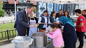 Biga Belediyesi'nden aşure ikramı