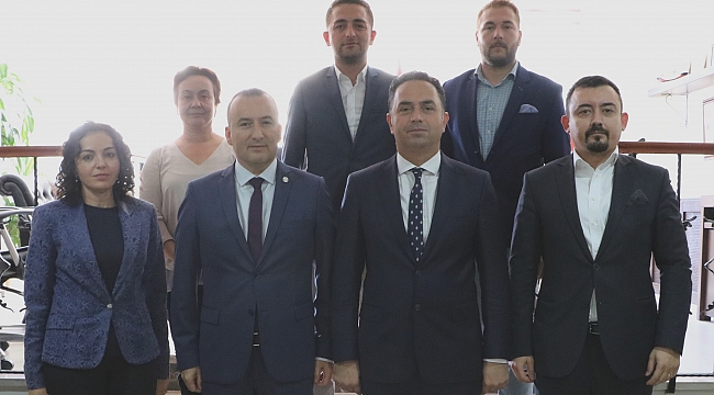 Cumhuriyet Başsavcısı Karişit'ten Çanakkale Barosuna Ziyaret