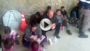 Ezine'de 42 Suriye uyruklu kaçak yakalandı...