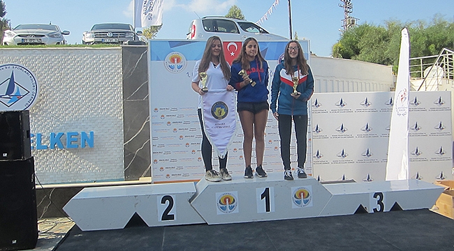 İÇDAŞ Spor yüzücüleri Seyhan Barajı'ndan 5 madalya çıkardı