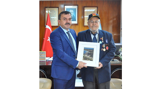 Kore Gazisi Hasan Hüseyin İmre, İl Milli Eğitim Müdürü Osman Özkan'ı Ziyaret Etti