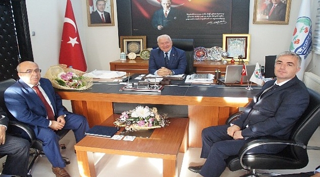 Lapseki'de 19 Ekim Muhtarlar Günü kutlamaları