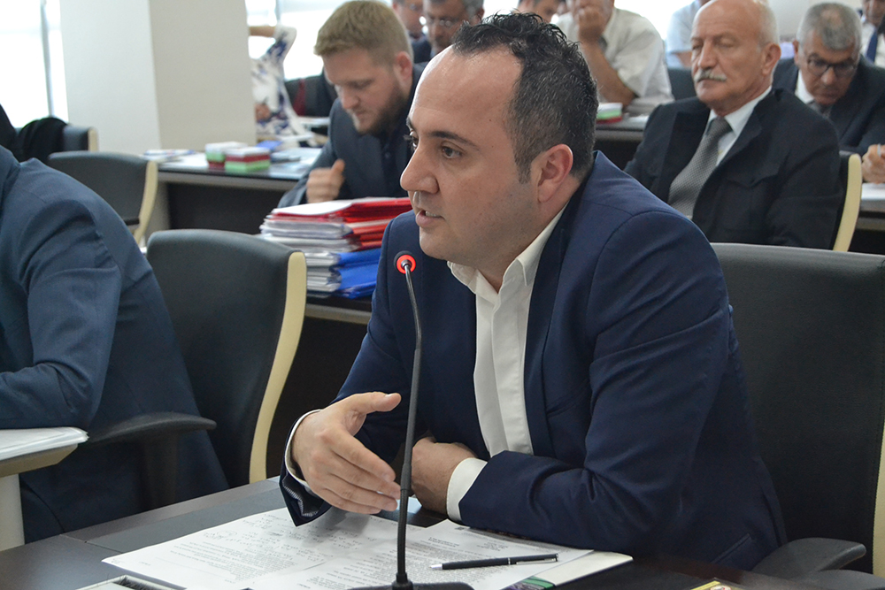 Ufuk Demirtaş partisinden istifa etti.