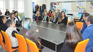 Vali Yardımcısı Ali Candan Ve İl Milli Eğitim Müdürü Osman Özkan, Özlem Kayalı İlkokulunu Ziyaret Ettiler