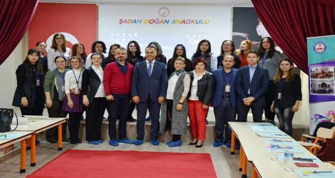Biga'da montessori uygulayıcı eğitimi başladı