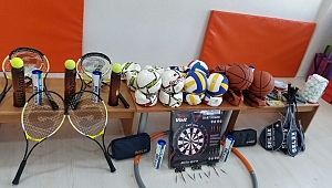 Çan Şehit Engin Eker Ortaokuluna Spor Malzemesi Yardımı...