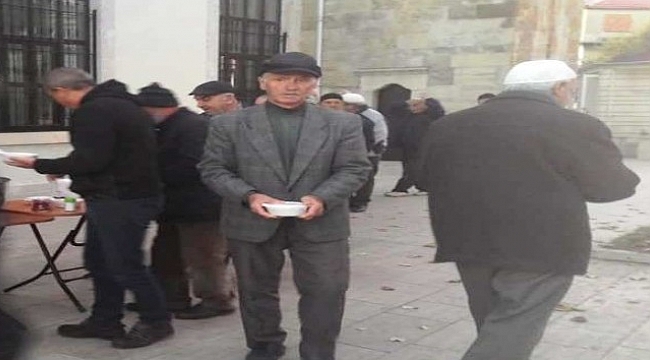 Gelibolu'da cemaate çorba ikramı