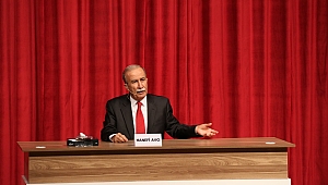 Hanefi Avcı, Biga Belediyesi Kitap Fuarı'nda konuştu