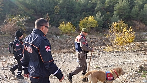 Kaybolan Yaşlı Adam AFAD ve Jandarma Ekiplerince Bulundu
