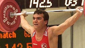 Naim Süleymanoğlu hayatını kaybetti