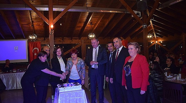 Öğretmenler Günü Yemeği Milli Eğitim Müdüründen...