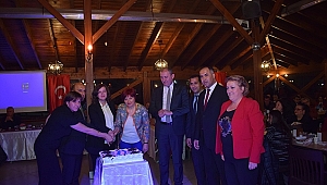 Öğretmenler Günü Yemeği Milli Eğitim Müdüründen...