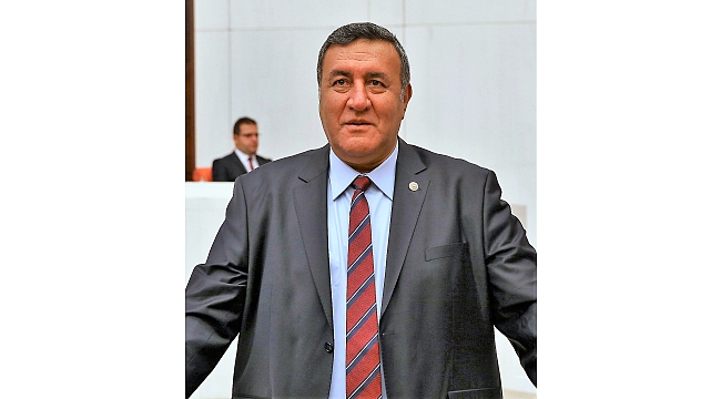 Türkiye'ye resmi yolla giren sigaranın maddi değeri 5 milyon lirayken, yakalanan kaçak sigaranın piyasa değeri 181 milyon lirayı geçti...