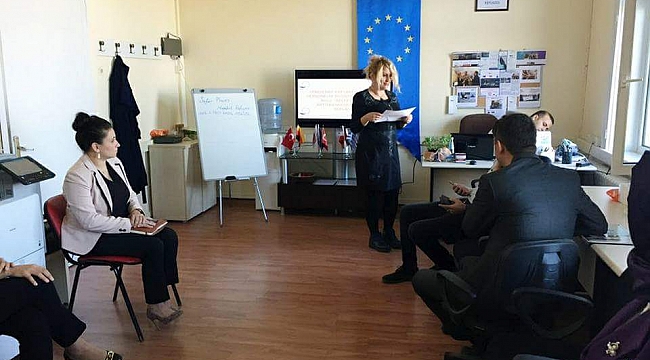 Valilik'ten "Güvenli Yerler, Umutlu Mülteciler" KA2 Erasmus+ Projesi...