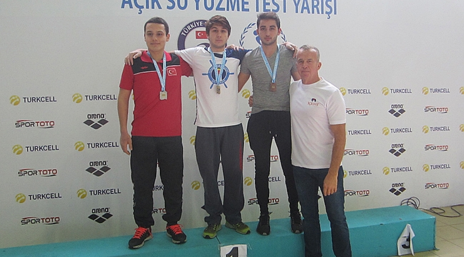 17 Yaşındaki Deniz Emre'nin havuzdaki büyük başarısı