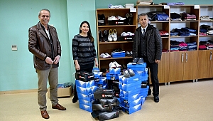 Araştırma Proje Eğitim Kooperatifi'nden ÇOMÜ Butik'e Bağış