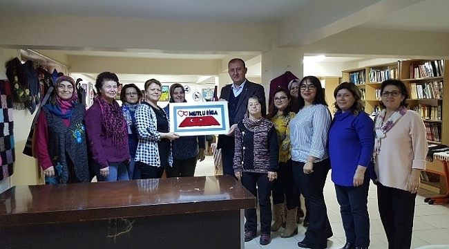 Başkan Işık'a 'Mutlu Biga' tablosu hediye edildi