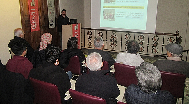 Çanakkale Kent Müzesi'nde ÇOMÜ Mimarlık ve Tasarım Fakültesi Şehir ve Bölge Planlama Bölümü ortaklığı ile "Kent Üzerine Tartışmalar" serisi devam ediyor.