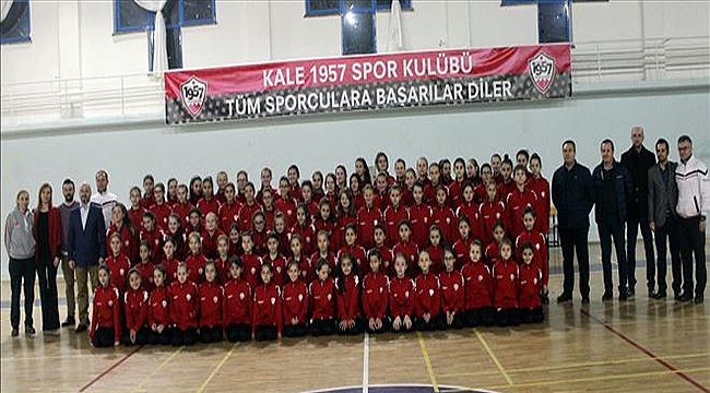 KALE 1957 SPOR KULÜBÜ VOLEYBOL TAKIMI FORMA DAĞITIM TÖRENİ