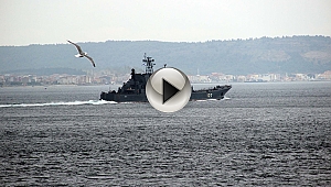 Rus savaş gemisi Çanakkale Boğazı'ndan geçti