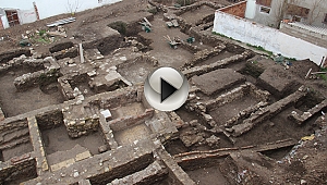 Şehrin göbeğinde antik kenti andıran manzara