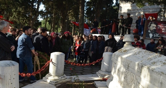 Vatan Şairi Namık Kemal mezarı başında anıldı