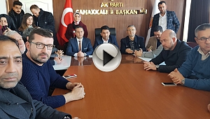 AK Parti, Esnaflara Bayrak Dağıtarak Afrin Operasyonuna Destek Oldu