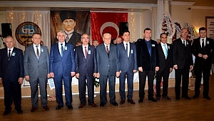 AK Partili Turan: "Türkiye'nin toprağından bırakın bir çakıl taşı almayı, yan bakanın gözünü oyacağız"