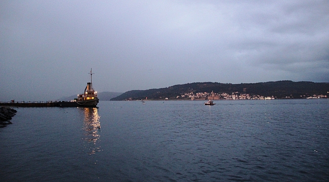 Çanakkale Boğazı sis sebebiyle gemi trafiğine kapatıldı