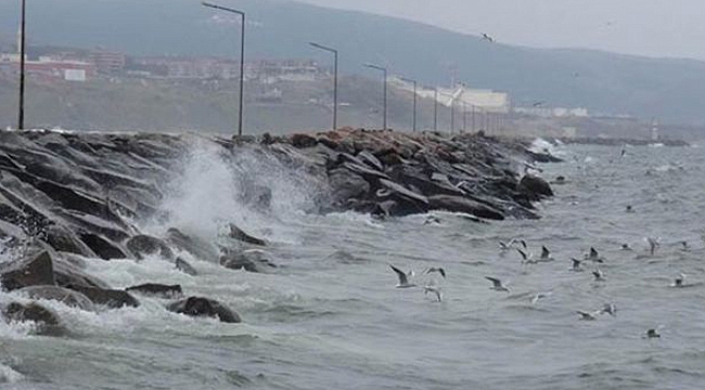 Çanakkale'ye poyraz fırtınası uyarısı
