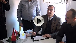 Eşiyle Birlikte Hayırlı Olsun Dedi