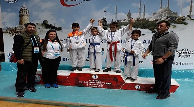 Karate 34 Süper liginden Bigalı karateciler madalyalarla döndü