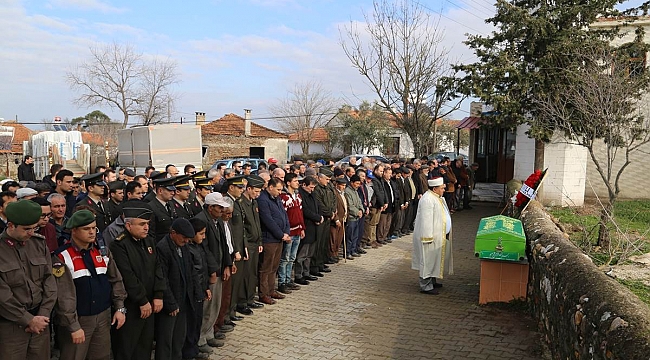 Şehit Jandarma Er Necdet Yılmaz'ın Babası Sezai Yılmaz Dualarla Uğurlandı