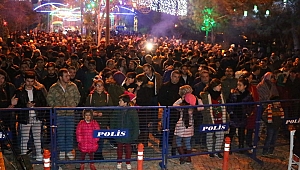 Yeni Yıl Coşkusu Kepezde Yaşandı