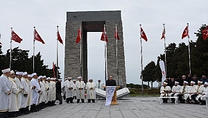 Afrin'deki Mehmetçikler için Şehitler Abidesi'nde dua