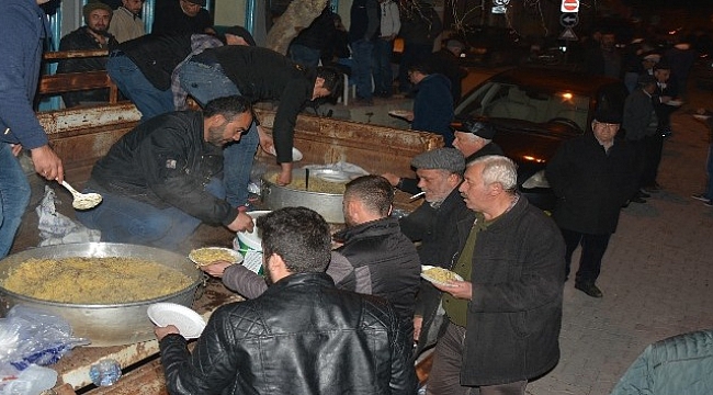 Ayvacık'ta yarım asırlık tavşan etli pilav geleneği