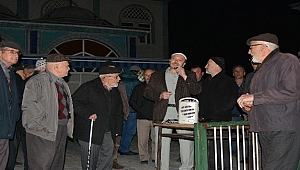 Ayvacık'tan 26 Kişi Umre'ye gitti