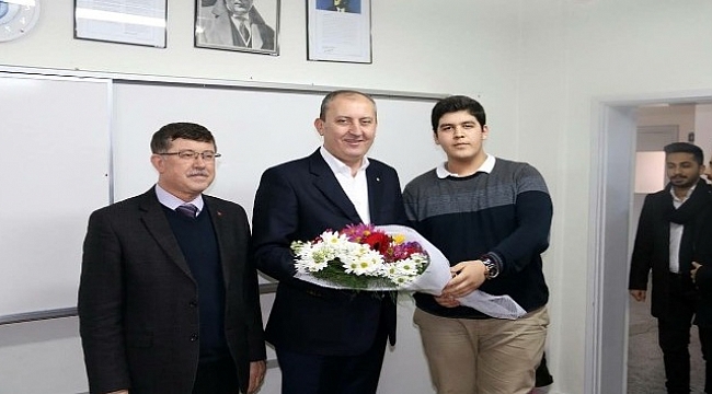Başkan Işık'tan mesaj atan öğrenciye sürpriz
