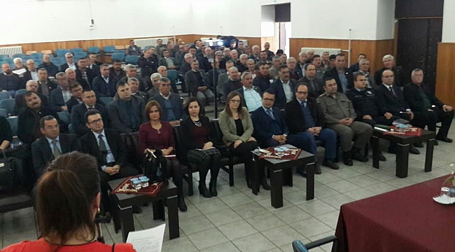  Bayramiçte Köy Muhtarları Ve İlçe Müdürlerine Bilgilendirme Toplantısı Yapıldı