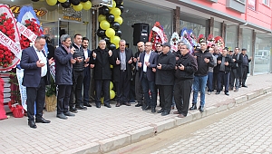 Elegance Parfümeri-Kozmetik Açıldı