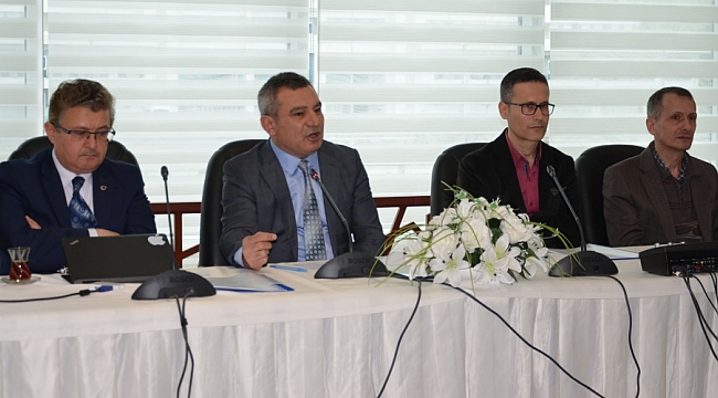 İlahiyat Fakültesi Akademik Kurul Toplantısı Gerçekleştirildi