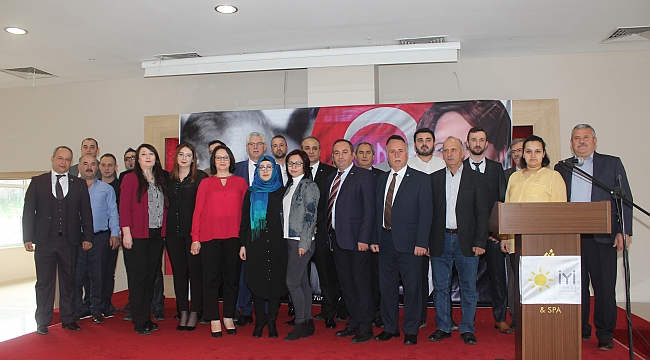 İYİ PARTİ KAHVALTIDA BULUŞTU