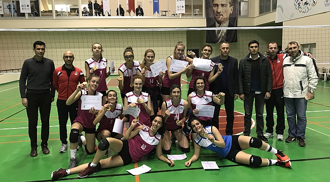 Kolejli Voleybolculardan Büyük Başarı