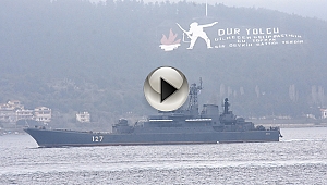 Rus savaş gemisi Çanakkale Boğazı'ndan geçti