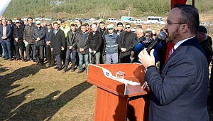 Turan çocukları ile birlikte fidan dikti