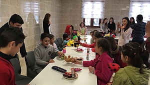 Bayramiç'te Öğrencilerden Anlamlı Hareket