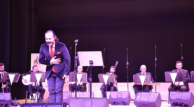 Biga'da 'Nağmelerle Münir Nurettin Selçuk' Konseri